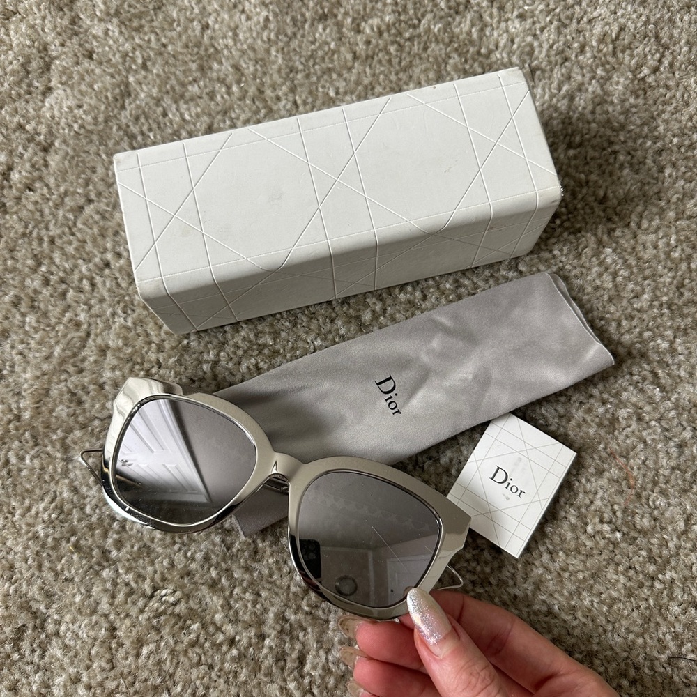 DIOR sunglasses - Picture 7 of 8